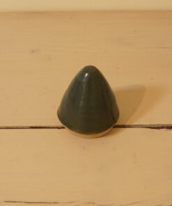 מלחית שולחן כחולה